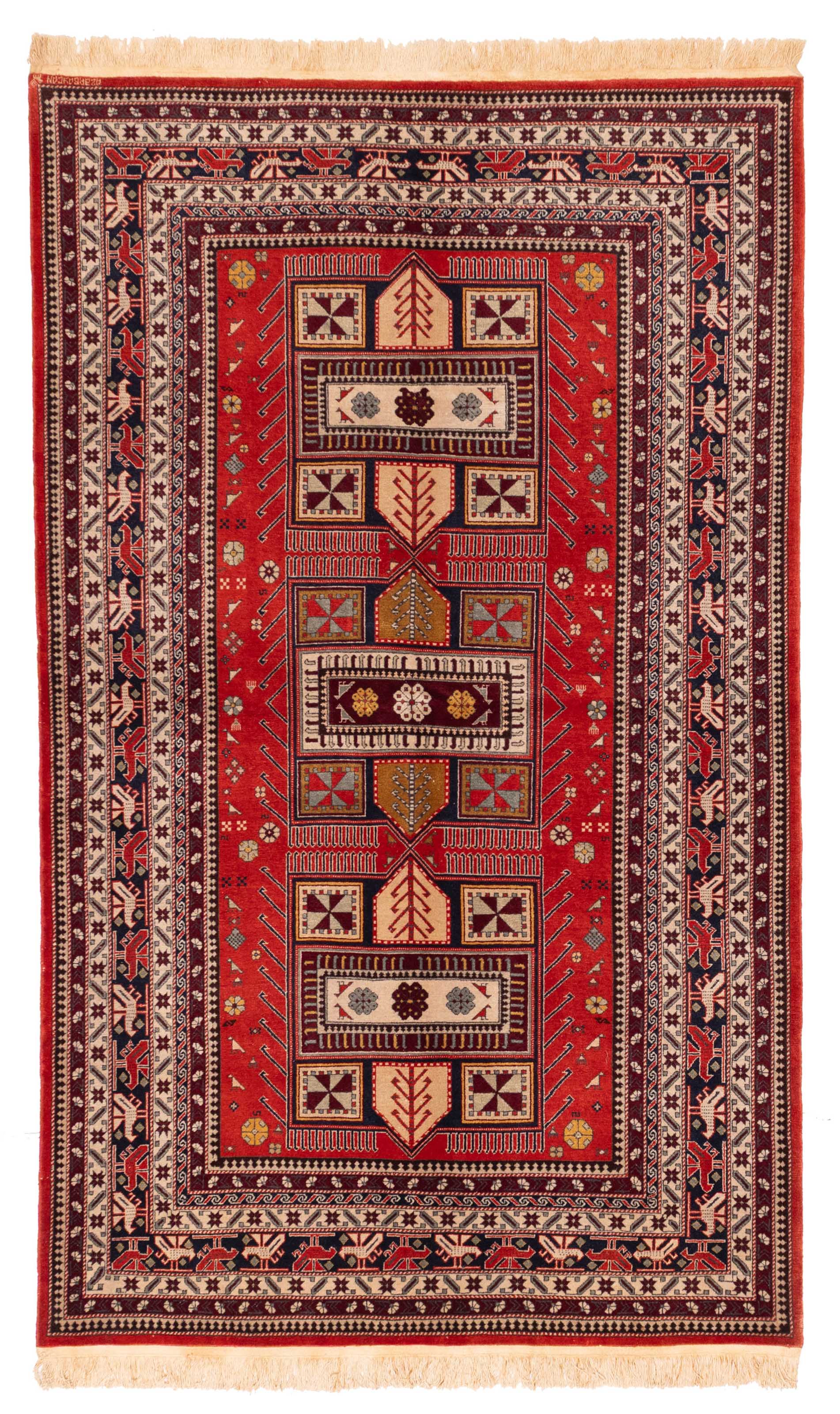 Vintage 4’10” x 8’0″ Traditional Hand Knotted Vegetable Dye Wool Area Rug