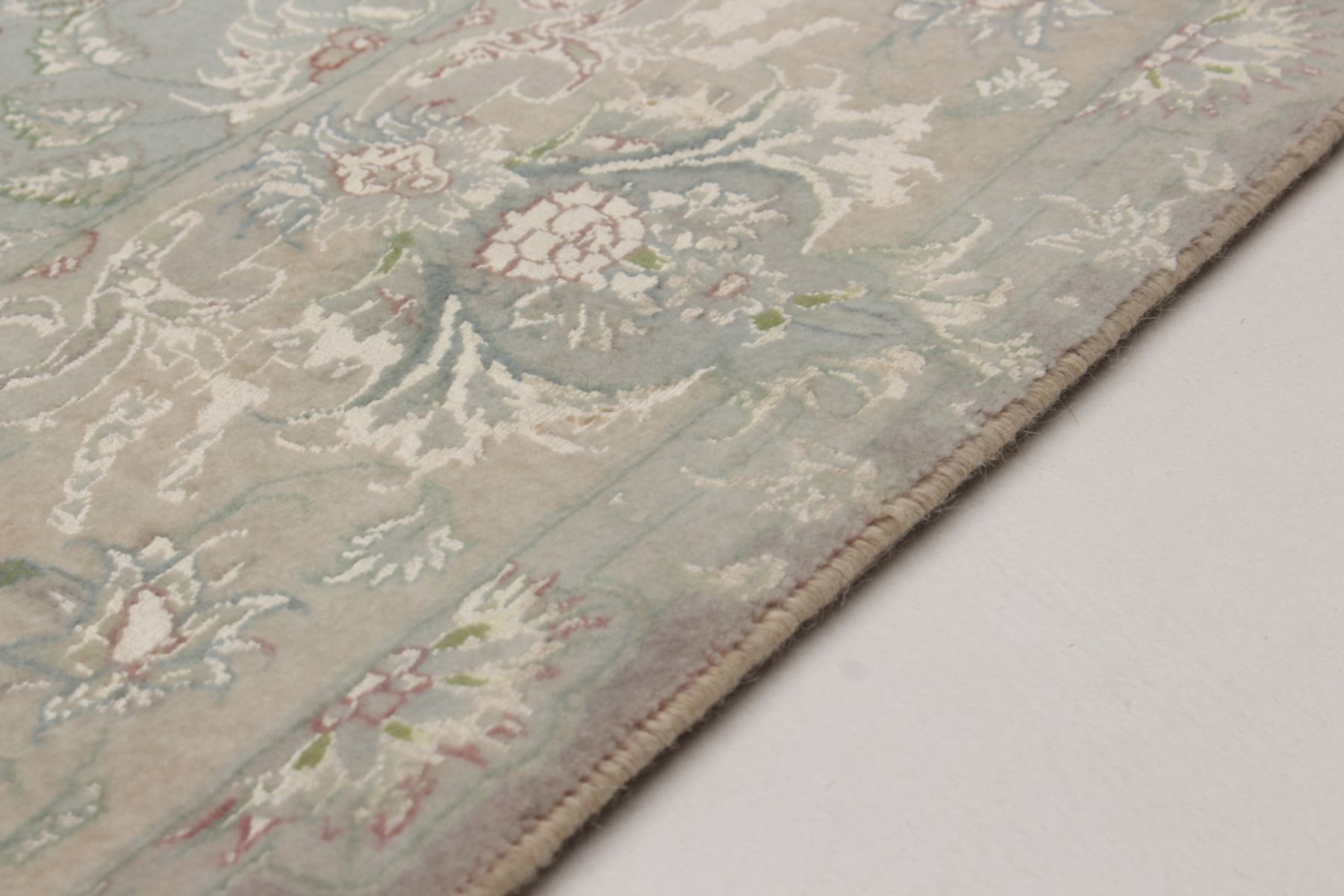 Persian Tabriz 50L 4'10" x 6'7" Hand-knotted Silk, Wool Rug 