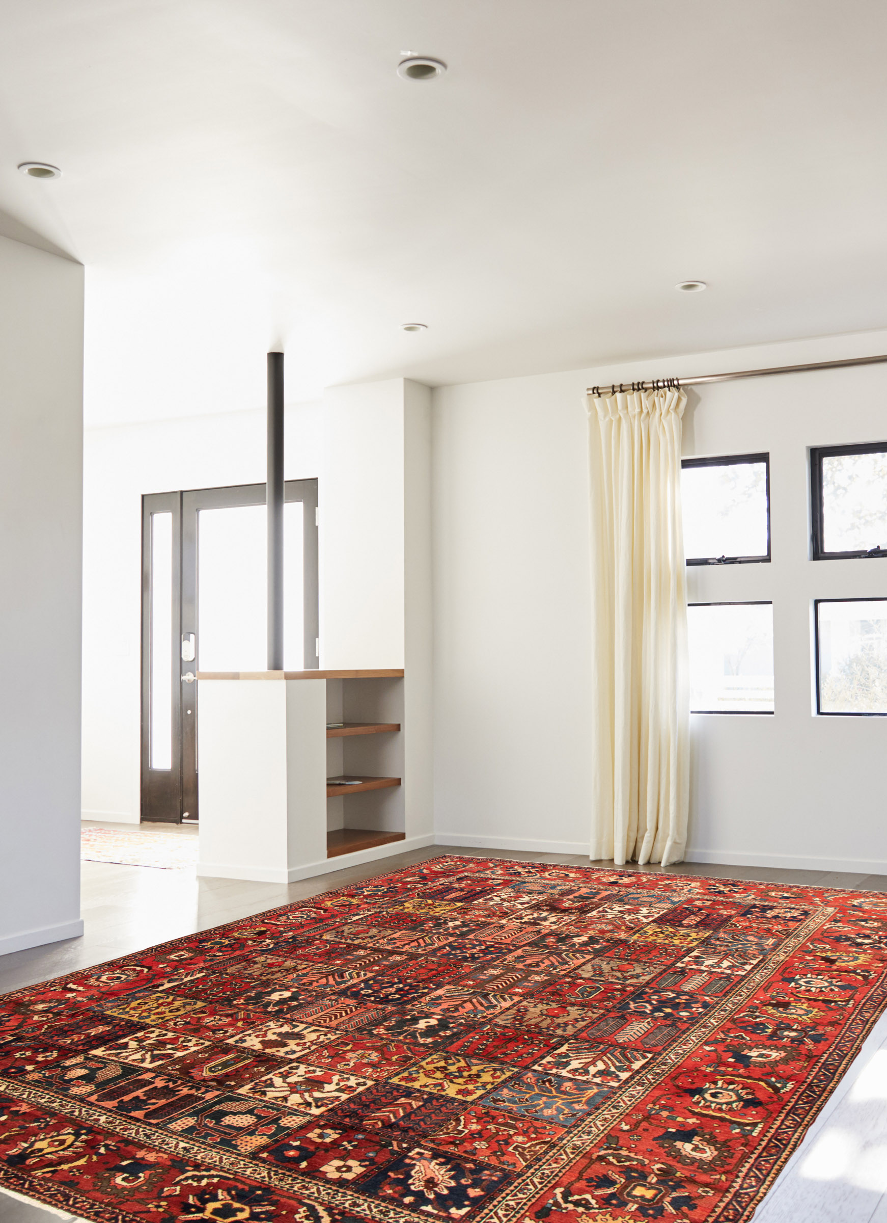 Tapis bakhtiari 11'2" x 13'7" en laine