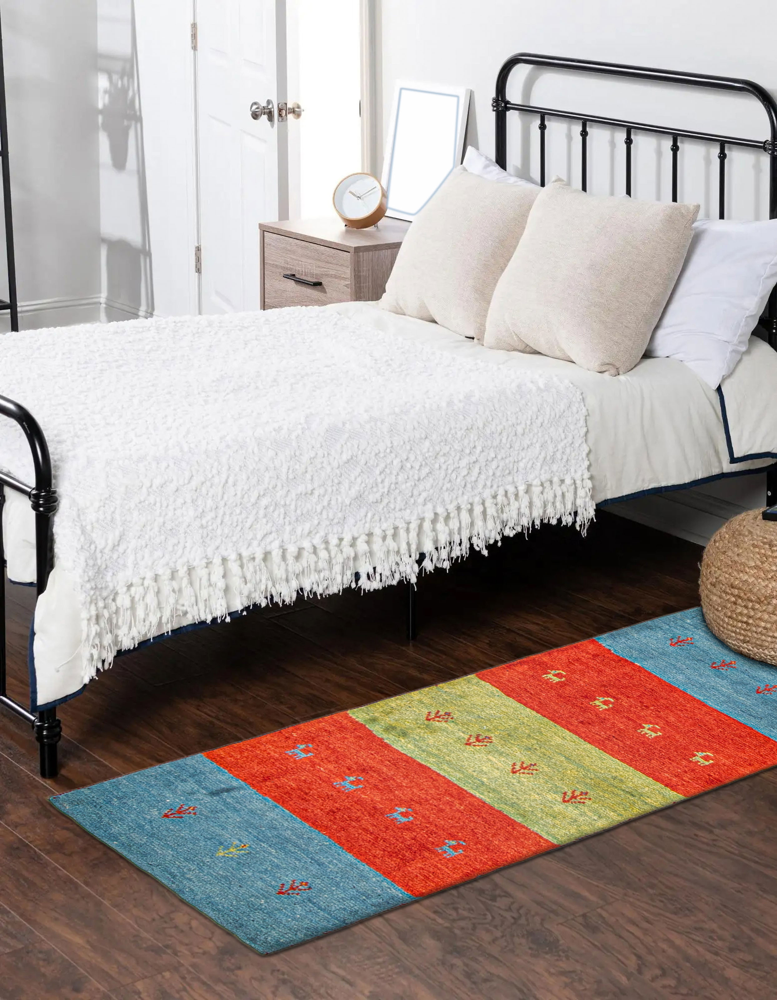 Persian Kashkuli Gabbeh 1'9" x 4'11" Hand-knotted Wool Runner Rug 