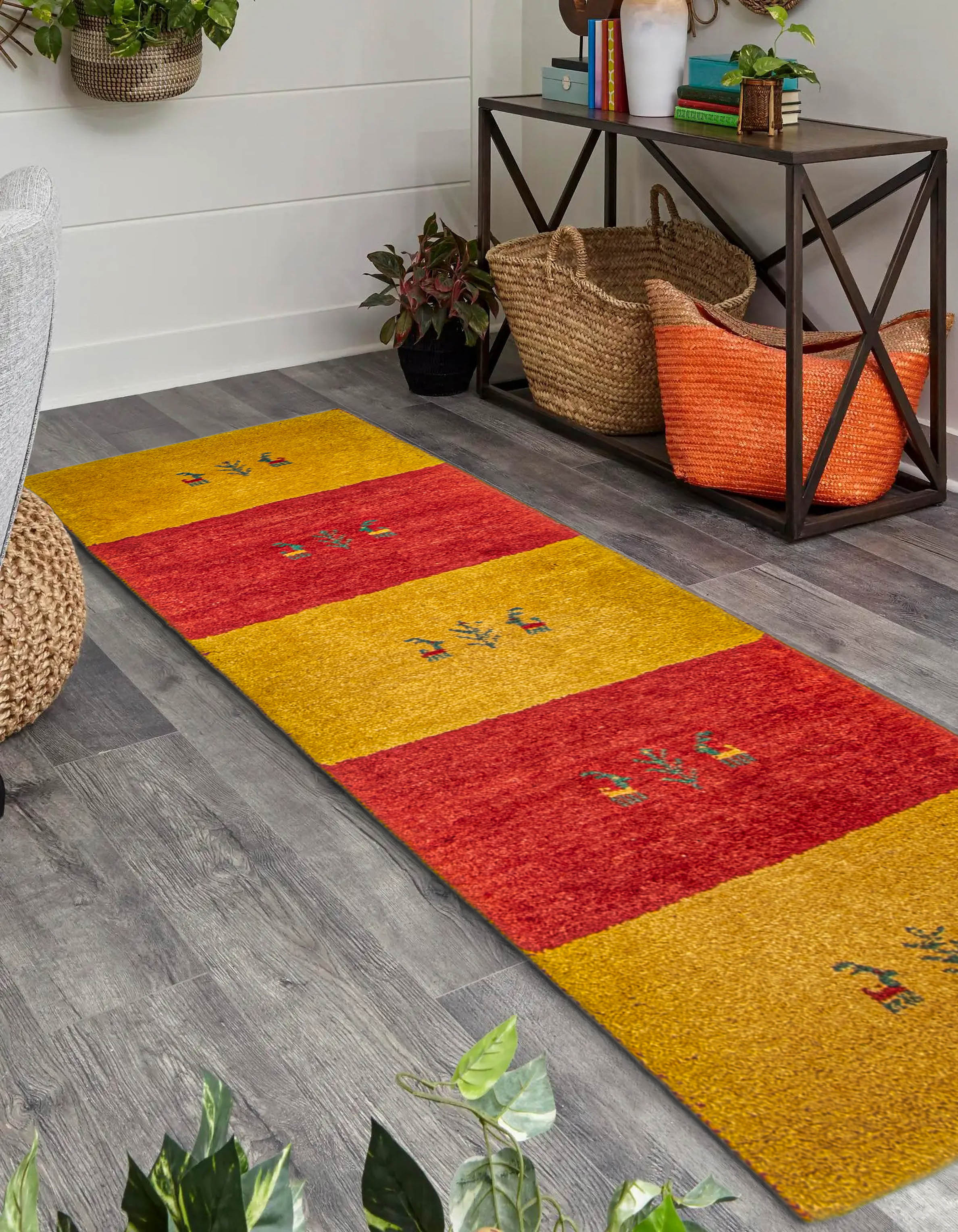 Persian Kashkuli Gabbeh 1'8" x 5'4" Hand-knotted Wool Runner Rug 