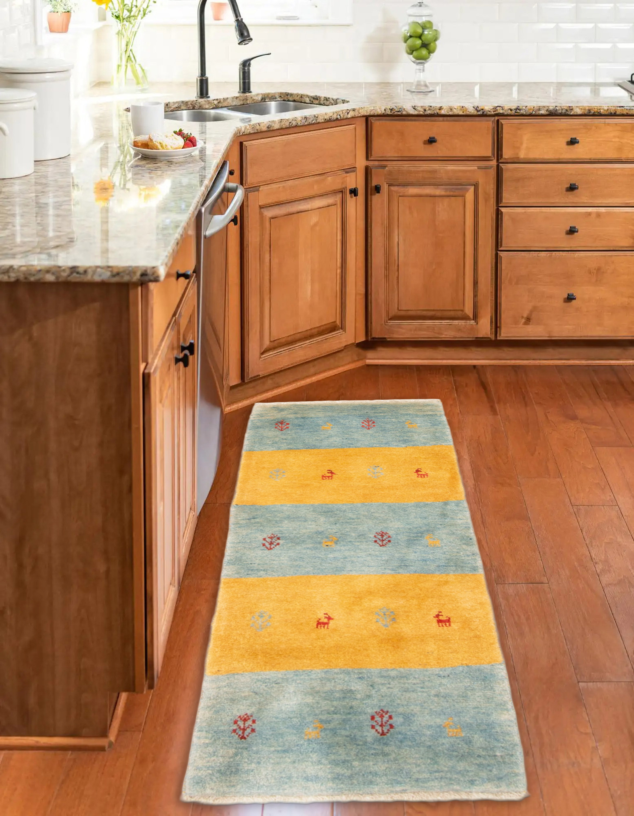 Persian Kashkuli Gabbeh 1'9" x 4'11" Hand-knotted Wool Runner Rug 