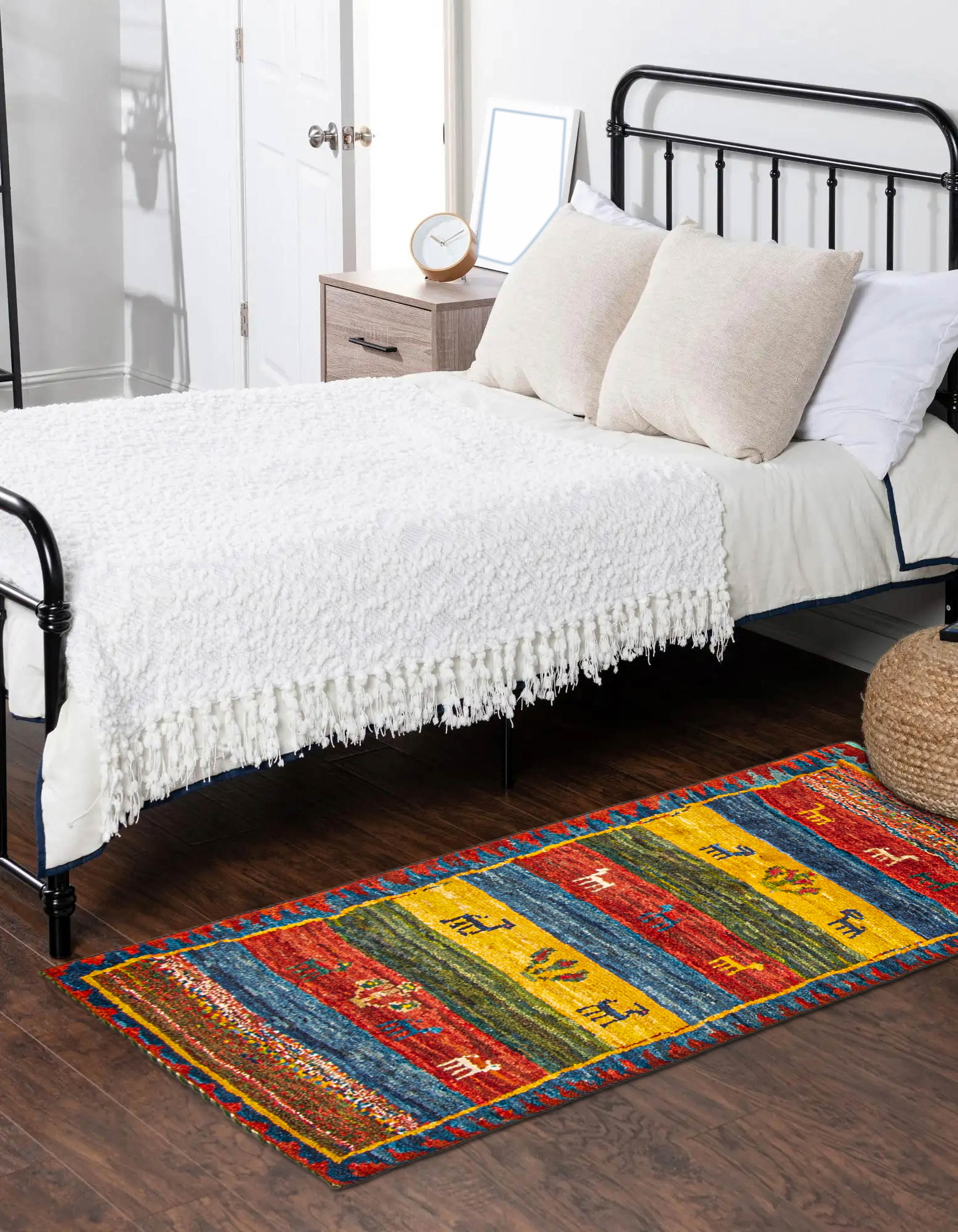 Persian Kashkuli Gabbeh 1'11" x 3'10" Hand-knotted Wool Rug 