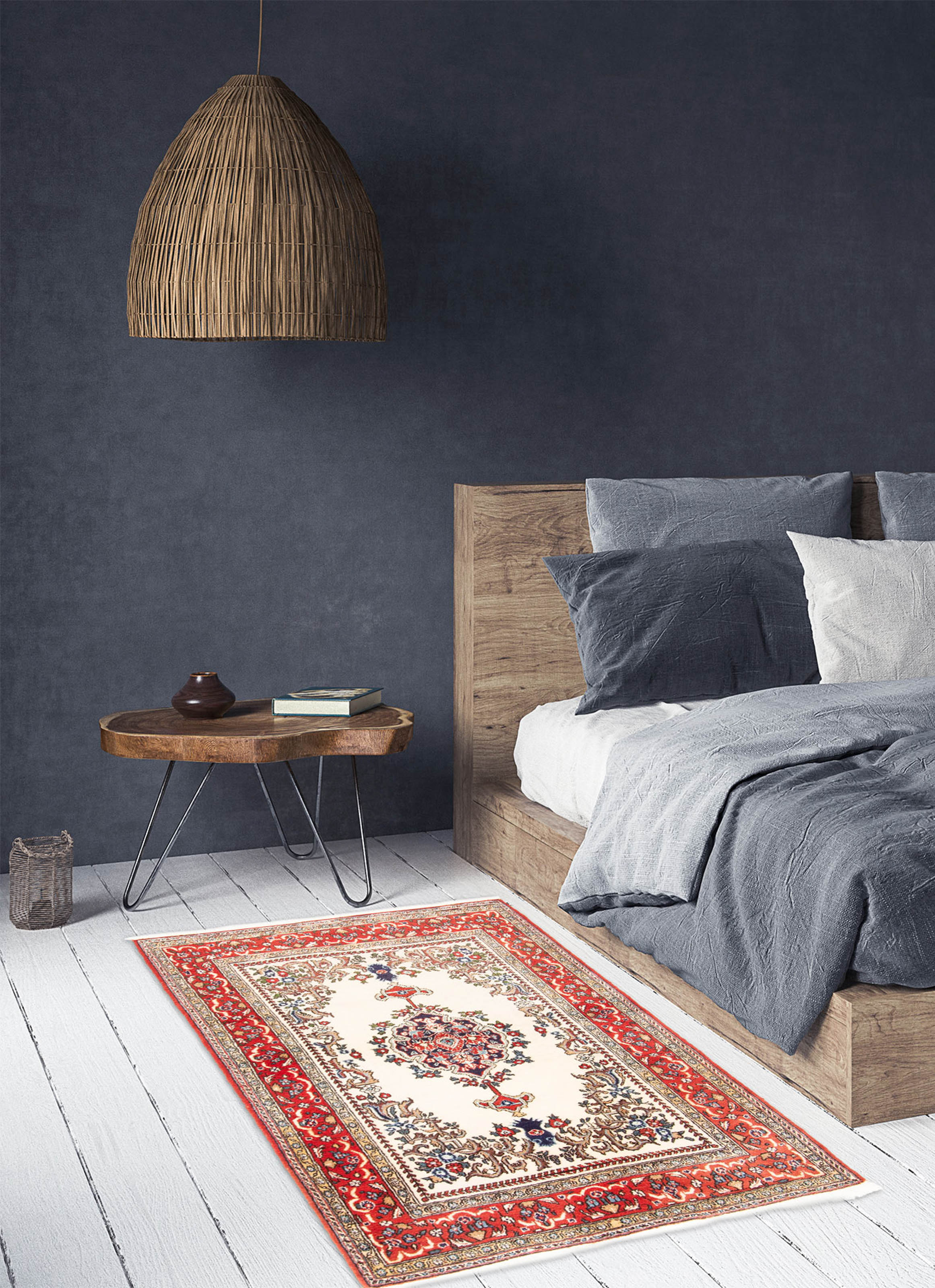 Persian Saveh 3'5" x 5'5" Hand-knotted Wool Rug 