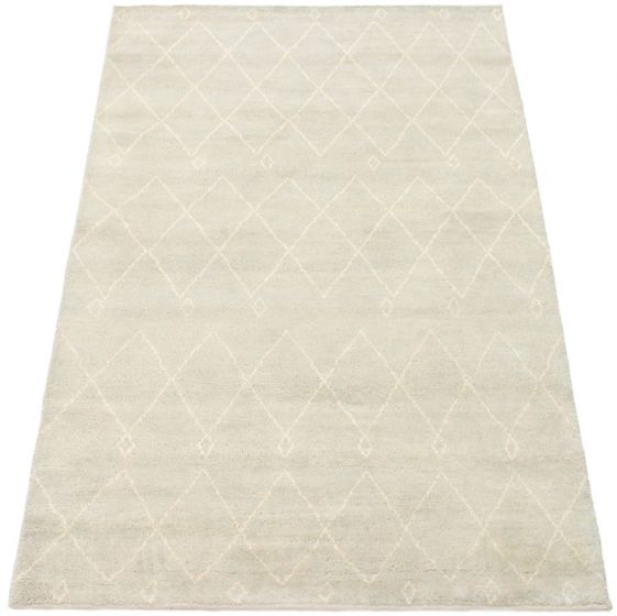Indian Tangier 5'1" x 8'1" Hand-knotted Wool Rug 