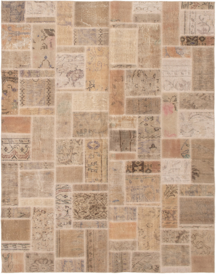 Turkish Vintage Anatolia Patch 5'8" x 7'10" Hand-knotted Wool Rug 