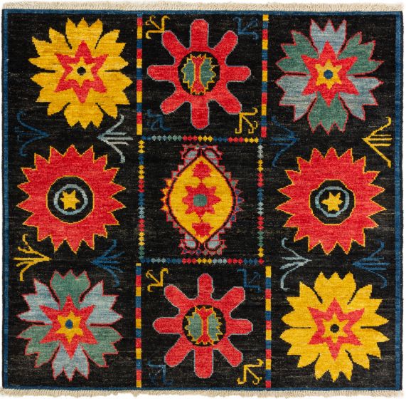 Indian Shalimar 5'10" x 6'3" Hand-knotted Wool Rug 