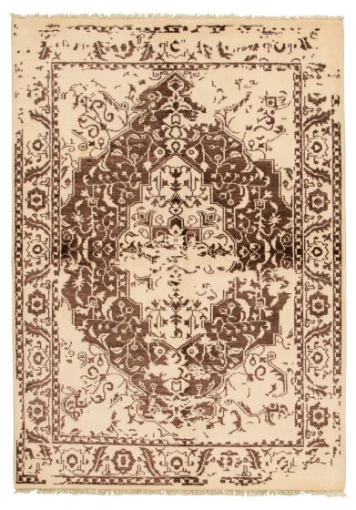 Indian La Seda 5'5" x 7'6" Hand-knotted Wool Rug 