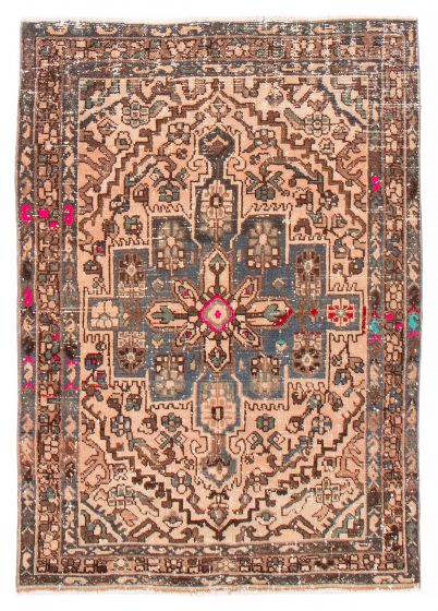 Persian Style 4'3" x 5'9" Hand-knotted Wool Rug 