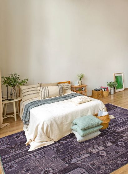 Indian Color Transition 5'6" x 7'6" Hand-knotted Wool Rug 