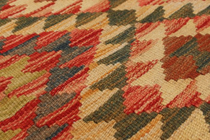 Turkish Sivas 4'8" x 7'10" Flat-Weave Wool Kilim 