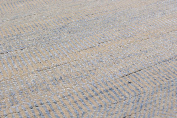 Indian Silk Shadow 6'1" x 9'3" Hand-knotted Wool & Silk Rug 
