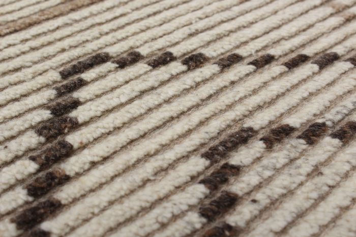 Indian Tangier 20016 4'11" x 7'10" Hand-knotted Wool Rug 