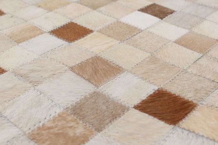 Tapis patchwork en peau de vache 5'5" x 7'9" en cuir