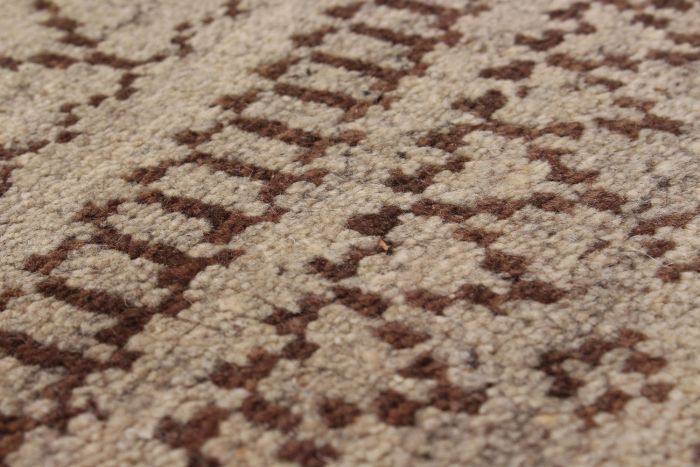 Indian Arlequin 5'0" x 7'7" Hand-knotted Wool Rug 