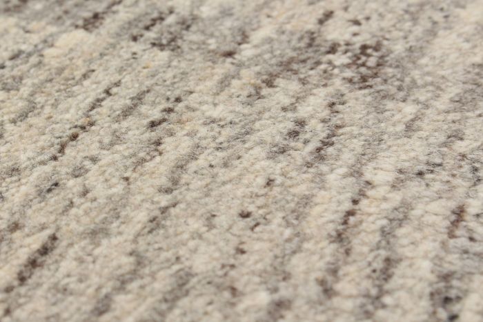 Indian Arlequin 5'0" x 7'7" Hand-knotted Wool Rug 