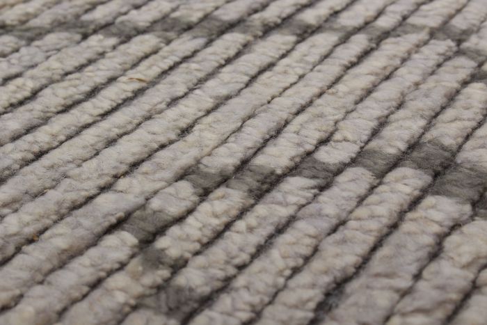 Indian Mystique 5'3" x 7'10" Hand-knotted Wool Rug 