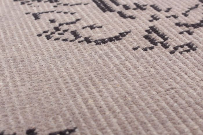 Indian Eternity 4'11" x 7'10" Hand-knotted Wool Rug 