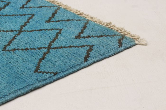 Indian Vibrance 6'6" x 8'11" Hand-knotted Wool Rug 