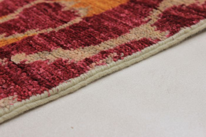 Indian Shalimar 4'4" x 7'0" Hand-knotted Wool Rug 