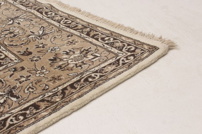 Indian Jamshidpour 6'2" x 9'9" Hand-knotted Wool Rug 