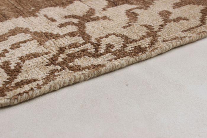 Indian La Seda 4'10" x 7'9" Hand-knotted Wool & Silk Rug 