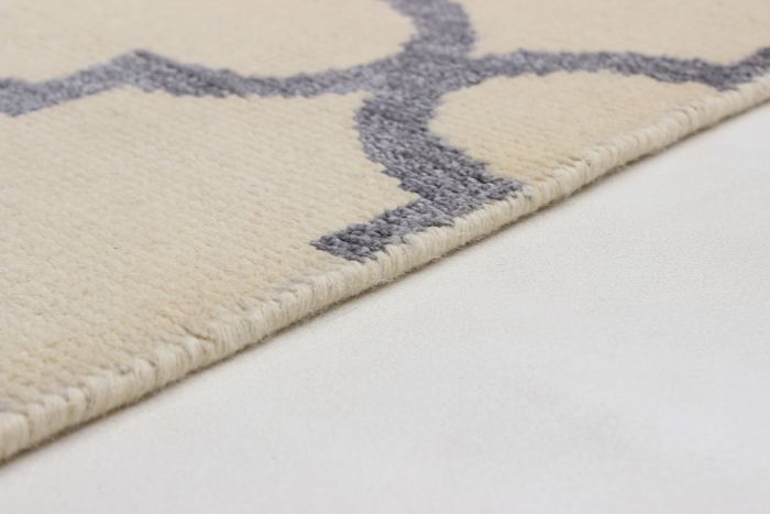 Indian La Seda 5'2" x 7'7" Hand-knotted Wool & Silk Rug 