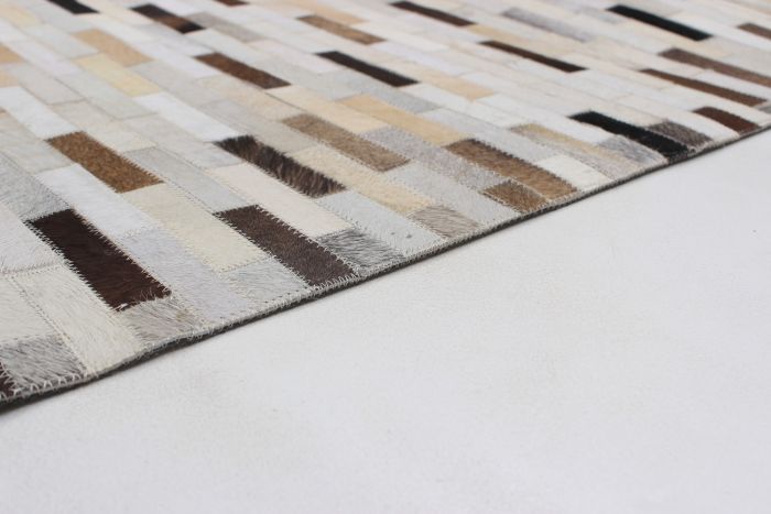 Argentina Cowhide Patchwork 5'0" x 8'0" Handmade Leather Rug 