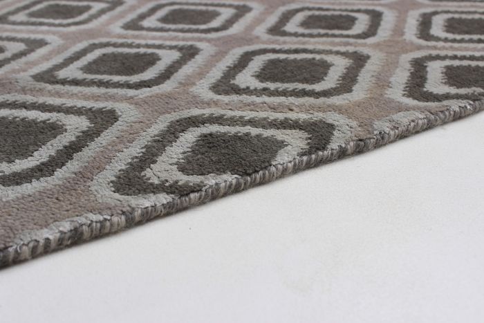 Indian Kashkuli Gabbeh 5'6" x 7'9" Hand-knotted Viscose, Wool Rug 