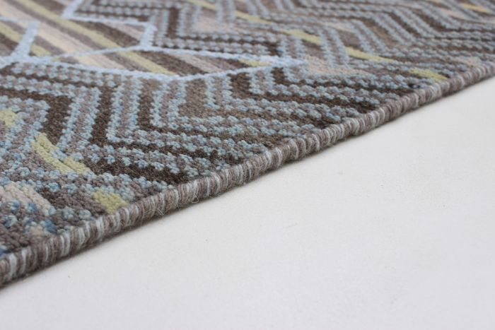 Indian Eternity 5'3" x 7'10" Hand-knotted Wool Rug 