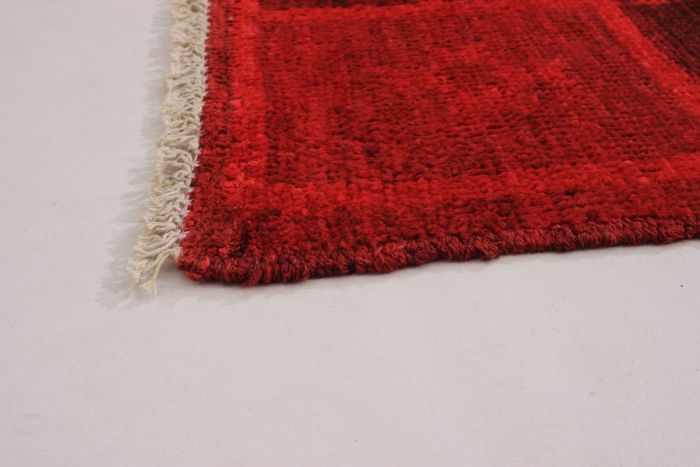 Indian Vibrance 4'3" x 5'9" Hand-knotted Wool Rug 