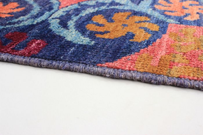 Indian Shalimar 6'3" x 9'1" Hand-knotted Wool Rug 