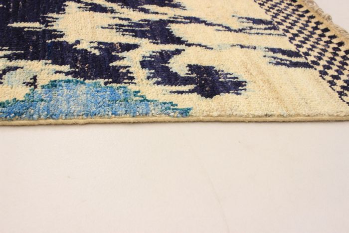 Indian Shalimar 5'9" x 14'2" Hand-knotted Wool Rug 