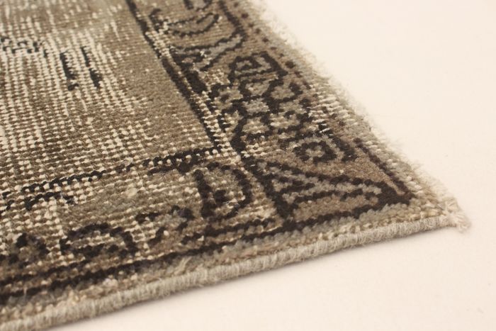 Turkish Color Transition 6'6" x 9'6" Hand-knotted Wool Rug 
