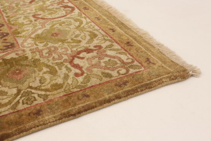 Indian Jamshidpour 5'8" x 8'9" Hand-knotted Wool Rug 