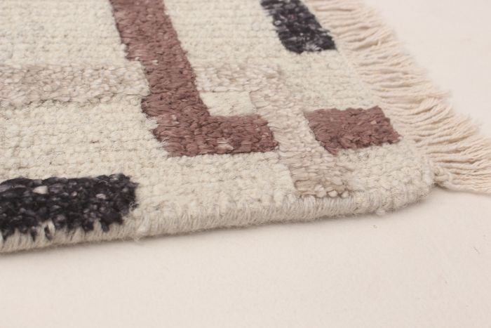 Indian Eternity 4'6" x 6'6" Hand-knotted Wool Rug 