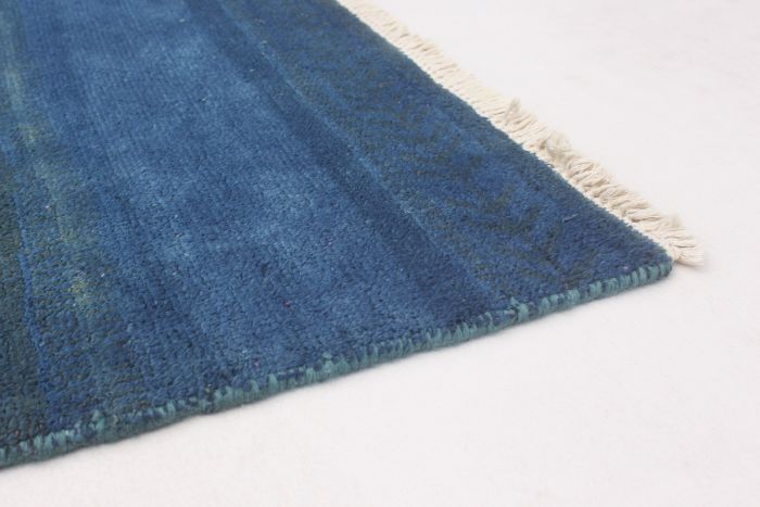 Indian Vibrance 4'9" x 7'10" Hand-knotted Wool Rug 