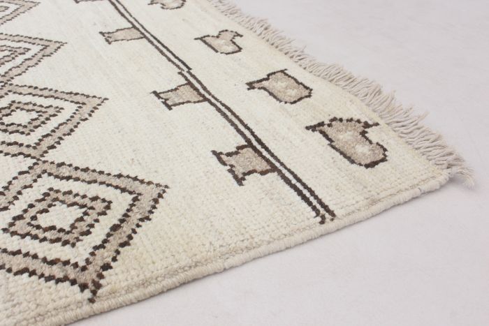 Indian Tangier 6'2" x 8'10" Hand-knotted Wool Rug 