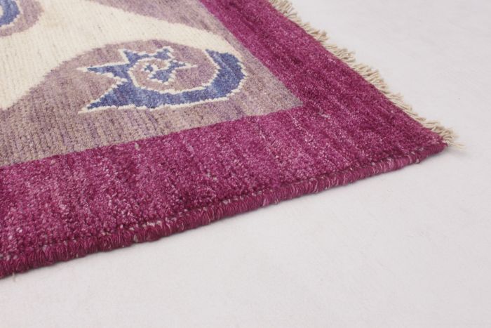 Indian Shalimar 6'3" x 8'10" Hand-knotted Wool Rug 
