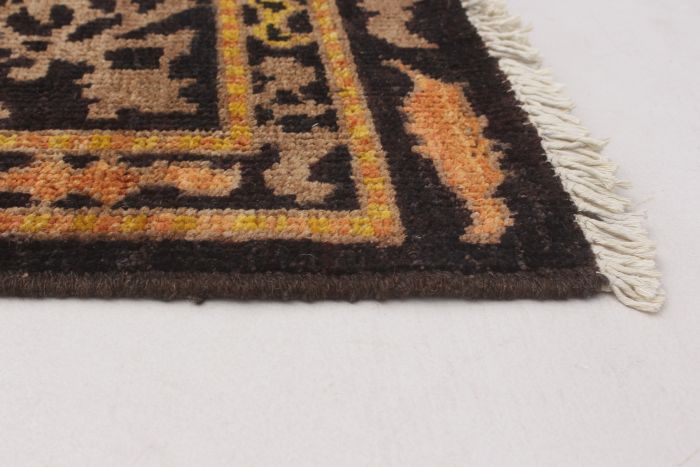 Indian Shalimar 5'6" x 8'4" Hand-knotted Wool Rug 