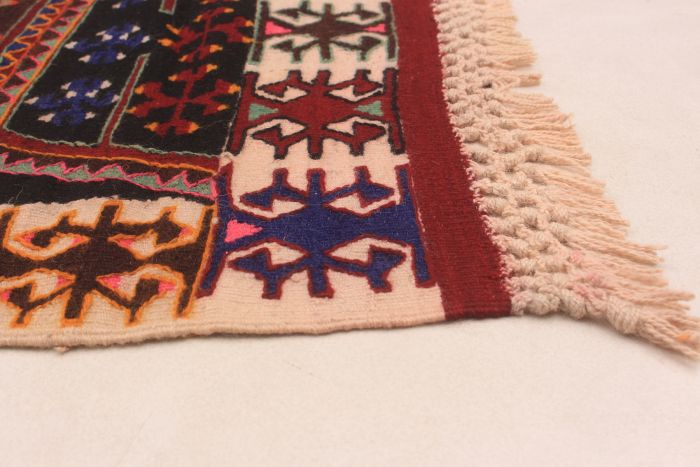 Turkish Kashkoli FW 4'8" x 11'6" Flat-Weave Wool Kilim 