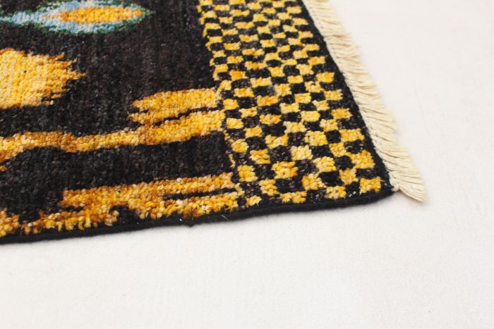 Indian Shalimar 8'0" x 8'2" Hand-knotted Wool Rug 