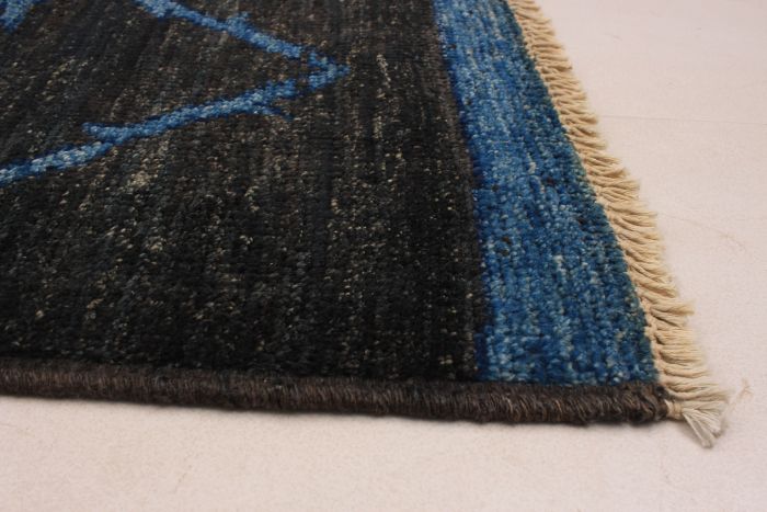 Indian Shalimar 6'3" x 9'1" Hand-knotted Wool Rug 