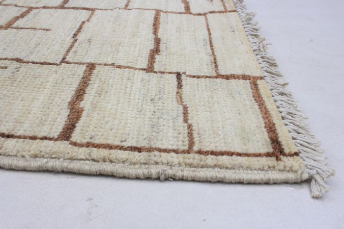 Indian Tangier 5'5" x 7'10" Hand-knotted Wool Rug 