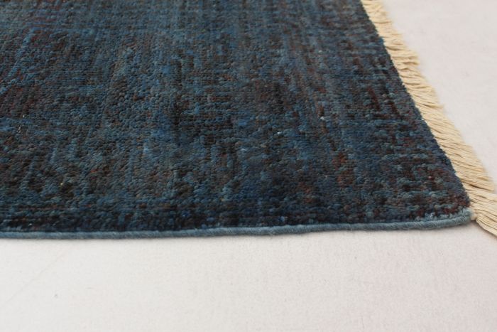 Indian Vibrance 7'10" x 9'10" Hand-knotted Wool Rug 