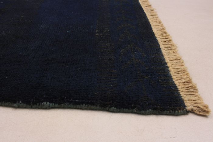 Indian Vibrance 5'10" x 8'11" Hand-knotted Wool Rug 
