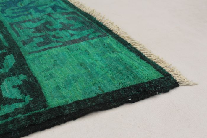 Indian Vibrance 9'1" x 11'7" Hand-knotted Wool Rug 