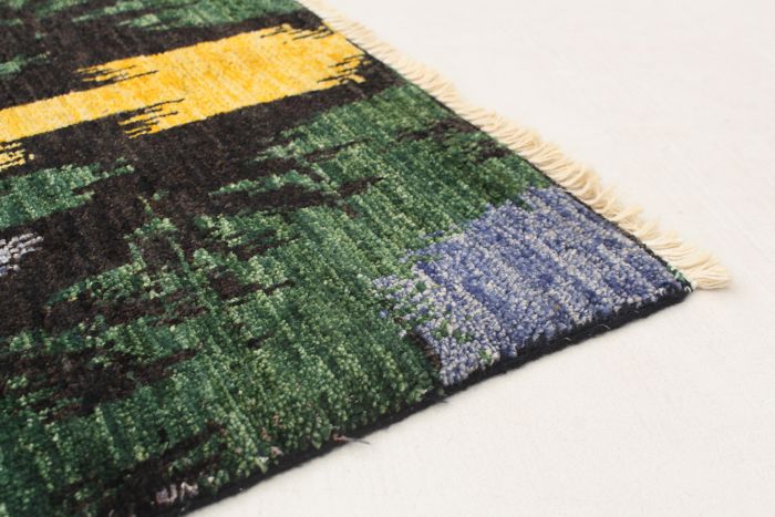 Indian Shalimar 7'9" x 10'1" Hand-knotted Wool Rug 