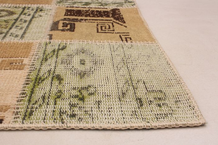 Turkish Vintage Anatolia Patch 4'8" x 6'9" Hand-knotted Wool Rug 