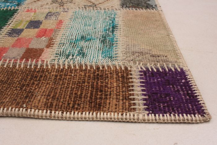 Tapis vif et coloré patchwork 5'7" x 7'4" en laine